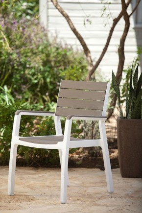 Стул c подлокотниками Гармония (Harmony armchair) белый-капучино в Снежинске - snezhinsk.mebel24.online | фото 1